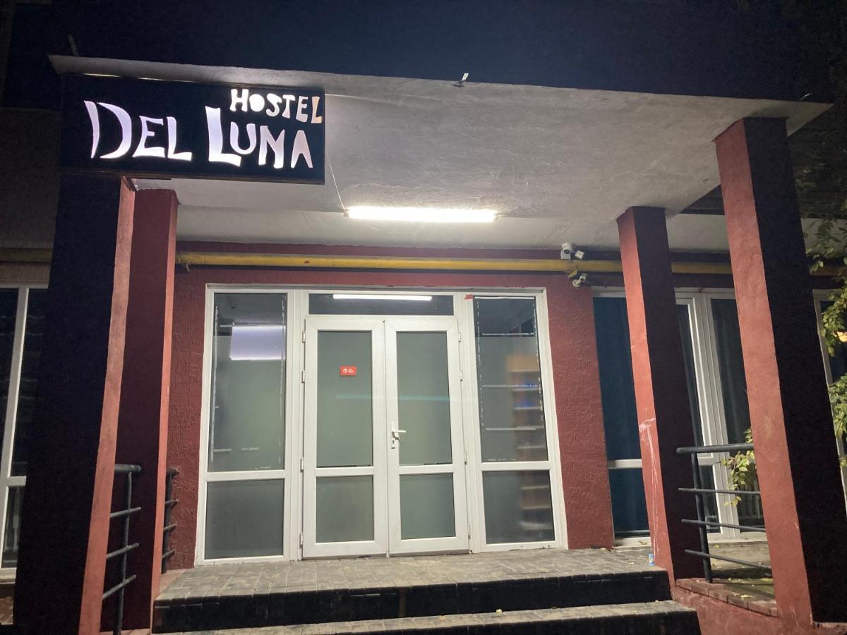 Hostel Del Luna Almaty Exterior photo