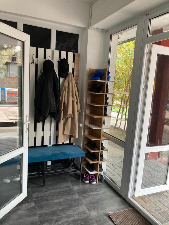 Hostel Del Luna Almaty Exterior photo