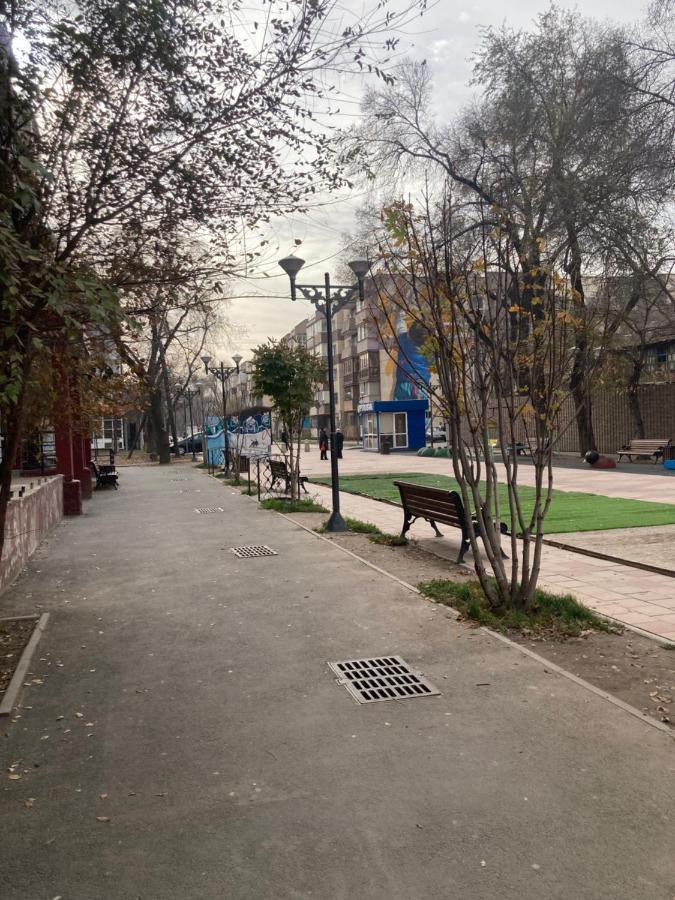 Hostel Del Luna Almaty Exterior photo